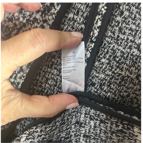 Saks Fifth Avenue Black White Tweed Collarless Zip Front Jacket Blazer‎ Womens 4 - Picture 7 of 8